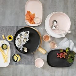 Alex Liddy Share Round Stoneware Serving Platter 32cm Black -Alex Liddy Store PCP 1038159 3